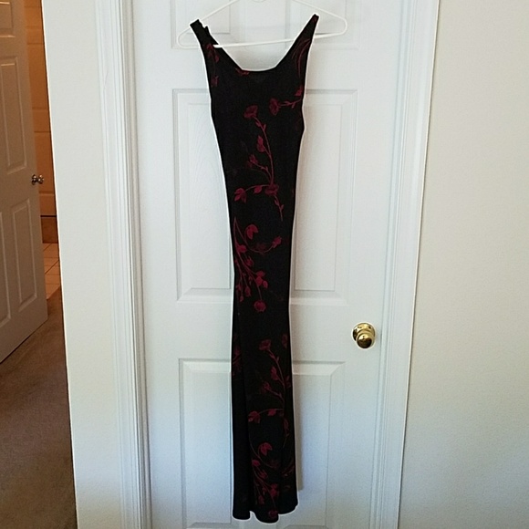 Full length dress - Picture 1 of 2